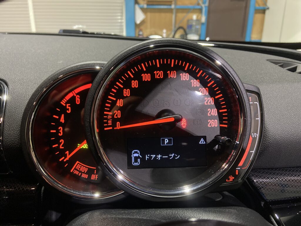 R.2(2020)年 BMW MINI ミニクラブマン クーパー D