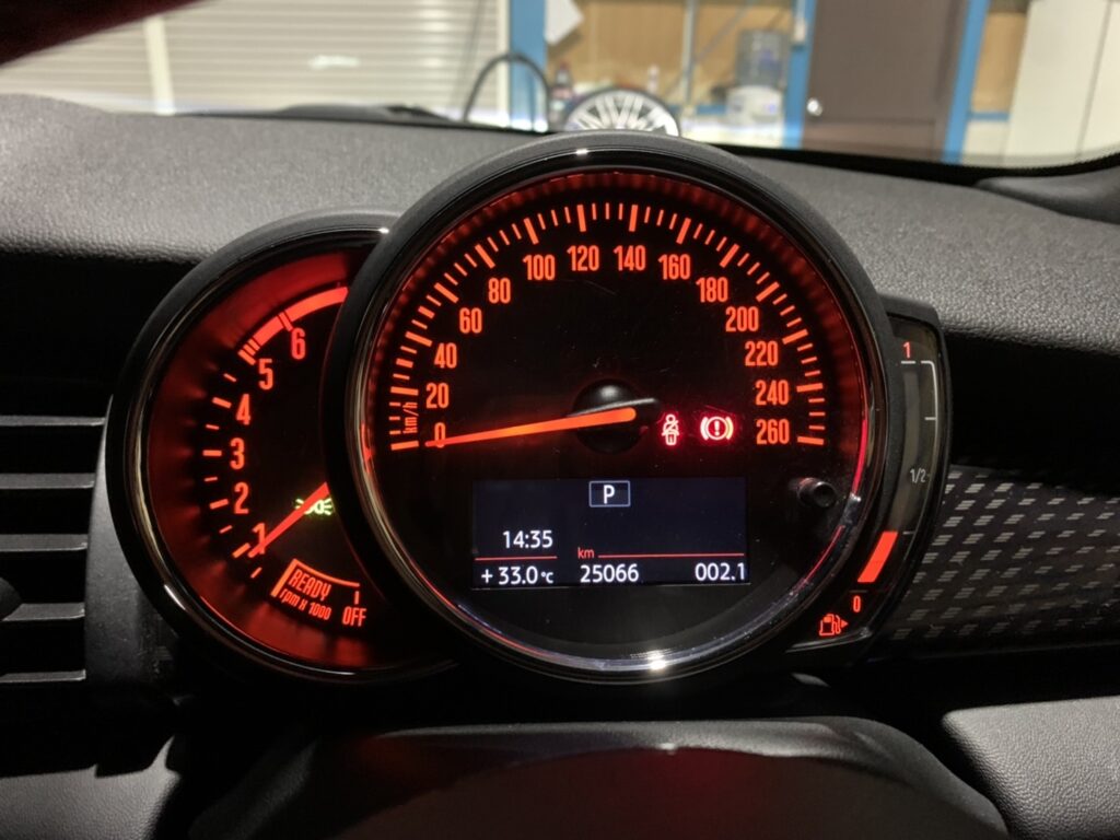 H.31(2019)年 BMW MINI ミニ クーパー SD
