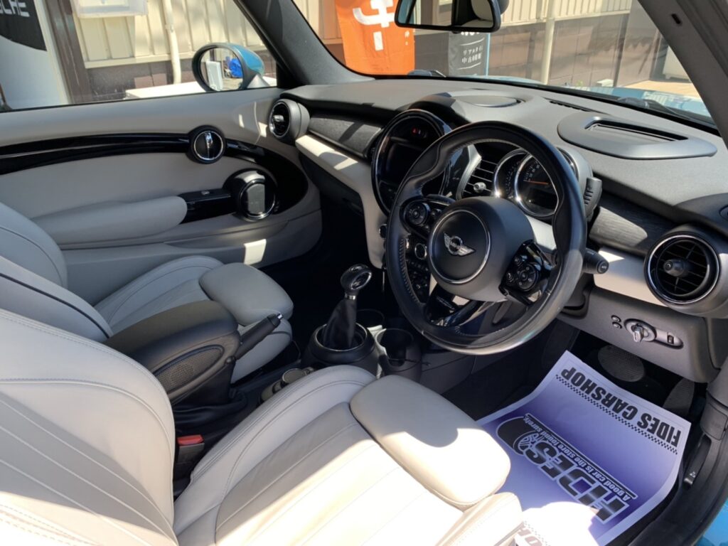 H.29(2017)年 BMW MINI ミニコンバーチブル クーパーS