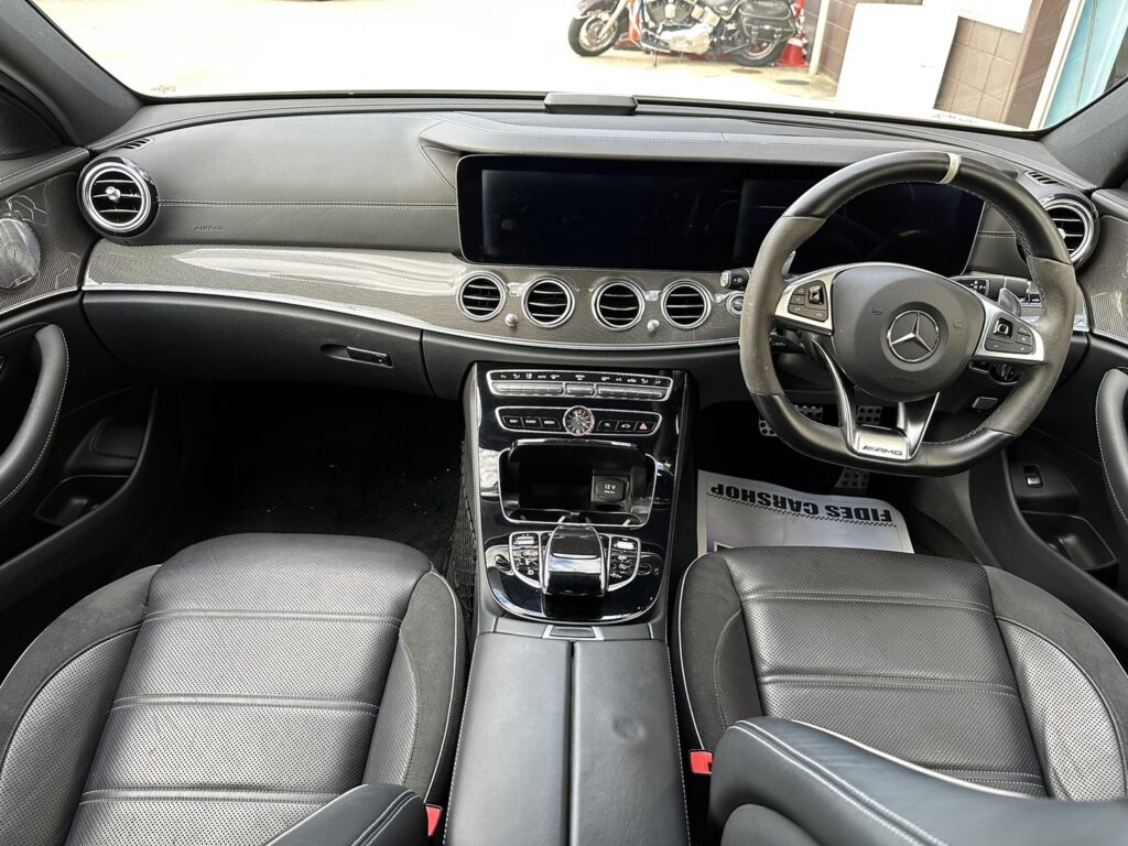 H.30(2018)年 メルセデス・ベンツ AMG E63 S 4マチックプラス 4WD