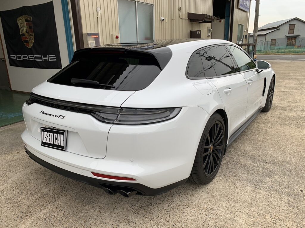 R.3(2021)年 ポルシェ パナメーラスポーツツーリスモ GTS PDK 4WD 後期