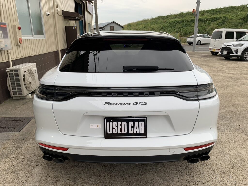 R.3(2021)年 ポルシェ パナメーラスポーツツーリスモ GTS PDK 4WD 後期