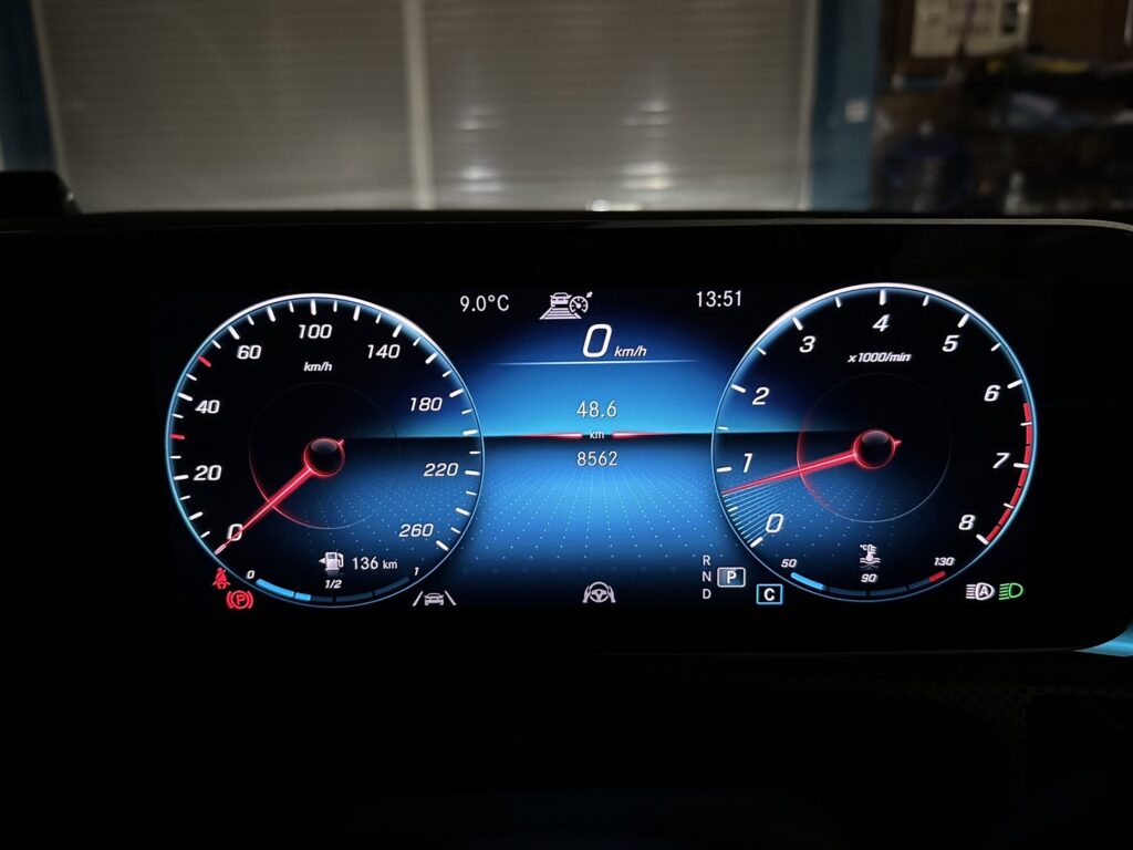 R.1(2019)メルセデス年メルセデス・ベンツ CLA250シューティングブレーク CLA250 4マチック AMGライン 4WD
