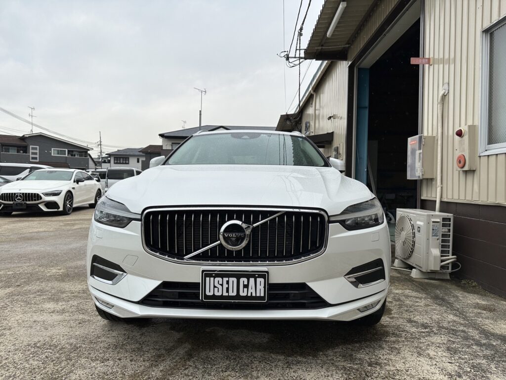 R.3(2021)年 ボルボ XC60 B5 AWD インスクリプション 4WD