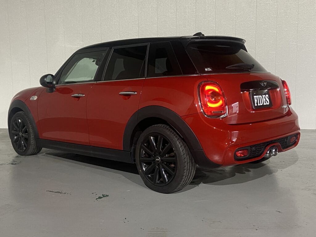H.30(2018)年 BMW MINI ミニ クーパー SD