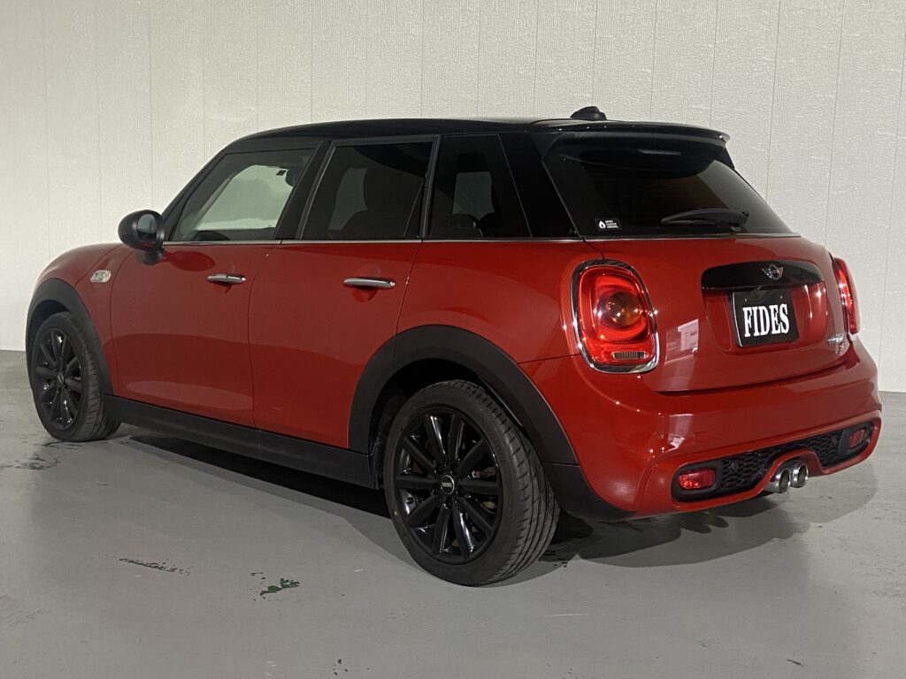 H.30(2018)年 BMW MINI ミニ クーパー SD
