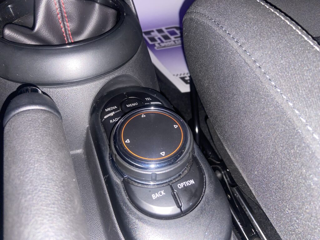 H.30(2018)年 BMW MINI ミニ クーパー SD