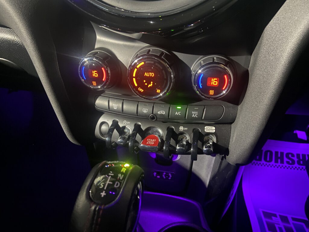 H.30(2018)年 BMW MINI ミニ クーパー SD
