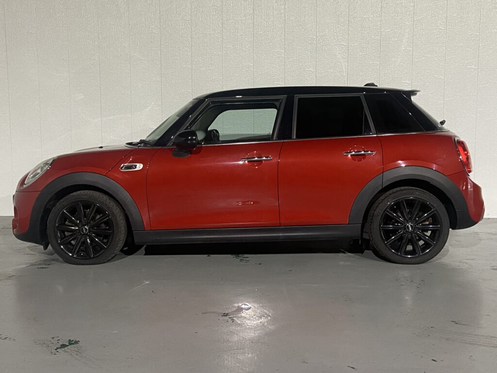 H.30(2018)年 BMW MINI ミニ クーパー SD