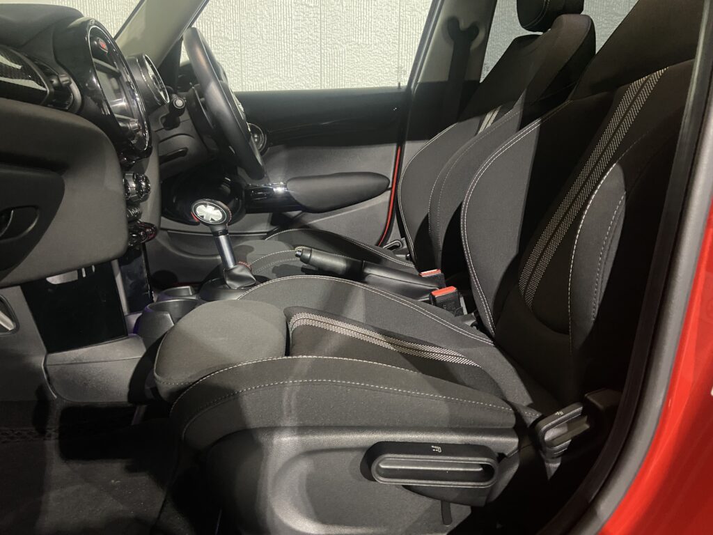 H.30(2018)年 BMW MINI ミニ クーパー SD