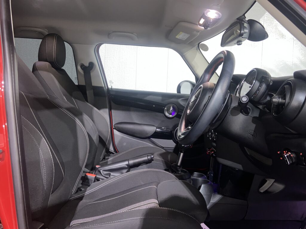 H.30(2018)年 BMW MINI ミニ クーパー SD