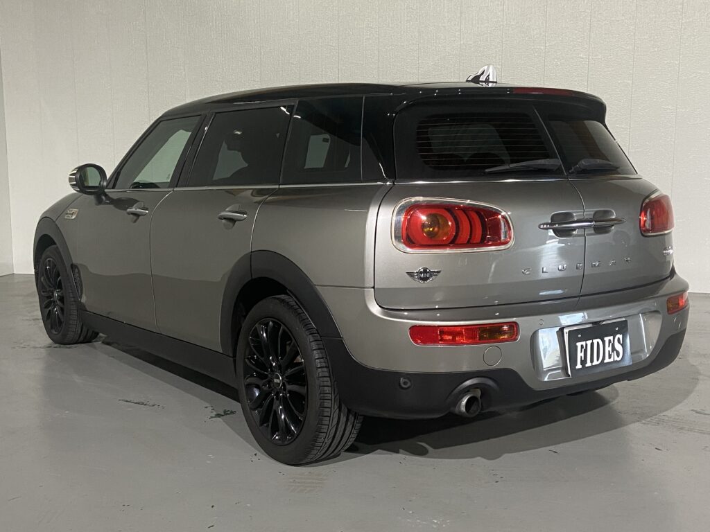 H.28(2016)年 BMW MINI ミニクラブマン クーパー