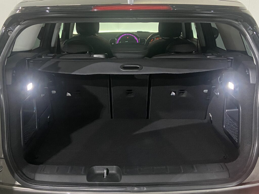 H.28(2016)年 BMW MINI ミニクラブマン クーパー