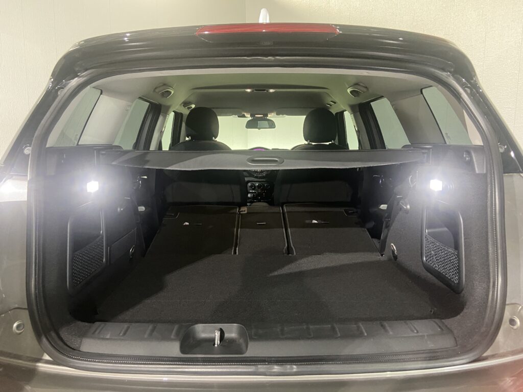 H.28(2016)年 BMW MINI ミニクラブマン クーパー