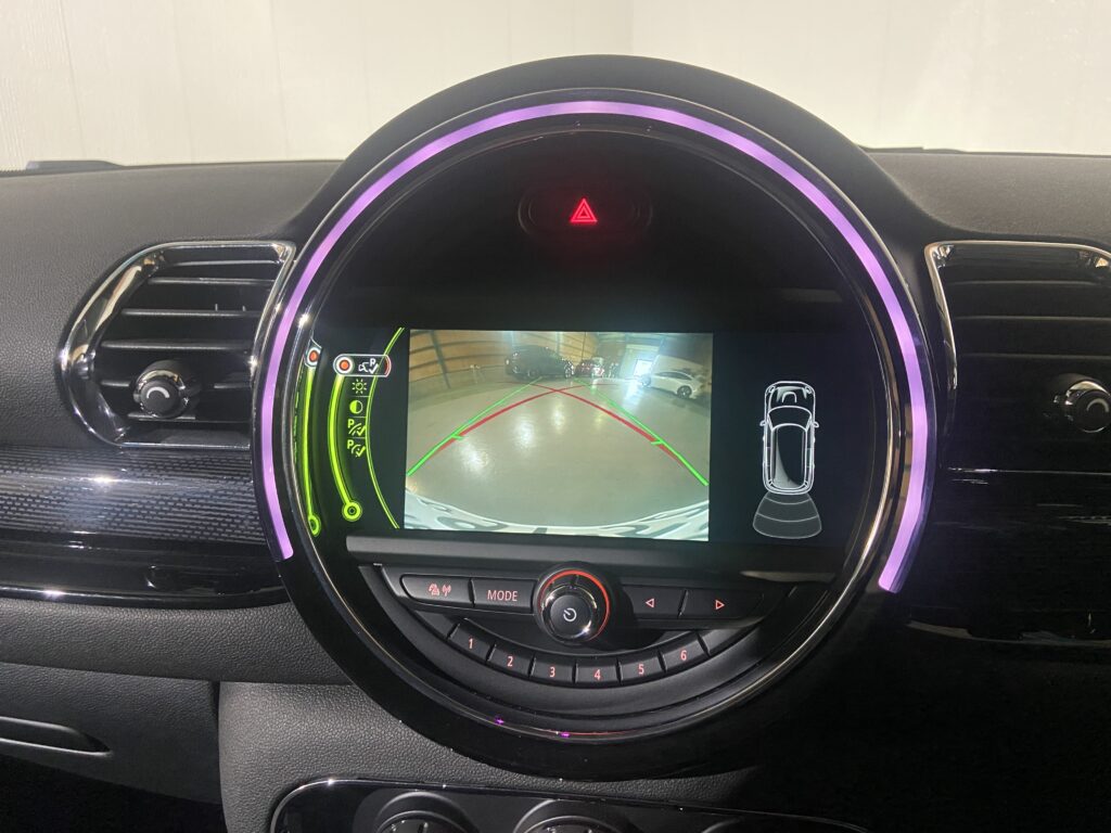 H.28(2016)年 BMW MINI ミニクラブマン クーパー