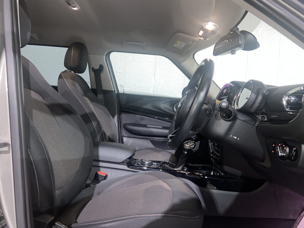 H.28(2016)年 BMW MINI ミニクラブマン クーパー
